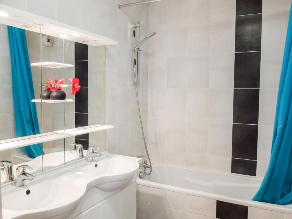 Vert Paradis - Vue Apaisante Sur Golf, Pins Parasols, 2E Etage - 80 M2 Dont Terrasse Avec Pergola, 2 Chambres, 3Et Iles, 3 Clim, Wifi - Piscine, Parking Et Park A Velos, Ascenseur - En Option Linge, Menage - Pistes Cyclables, Mer A Proximite Saint-Cyprien Kültér fotó